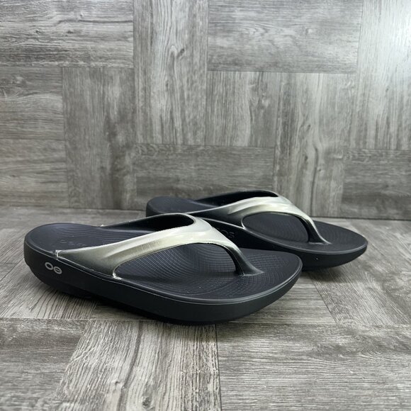 OOFOS OOlala Luxe Women's size 6/EURO 37 Latte Thong Comfort Sandals - Picture 5 of 8